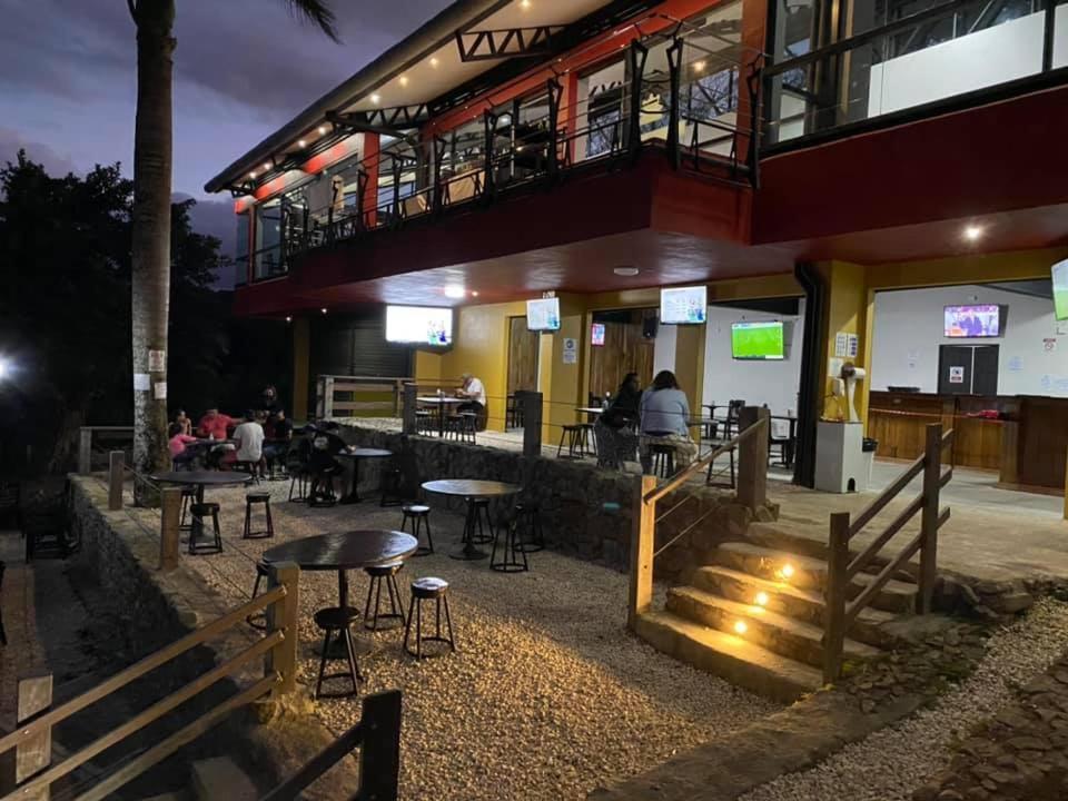 Hotel Puerto San Luis Tilaran Екстер'єр фото
